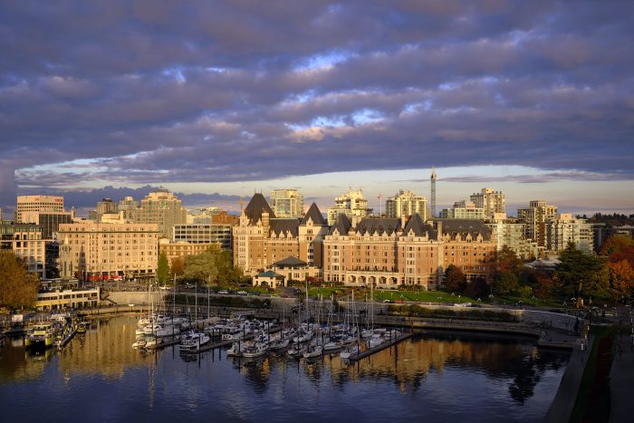 Farimont Empress, Canada